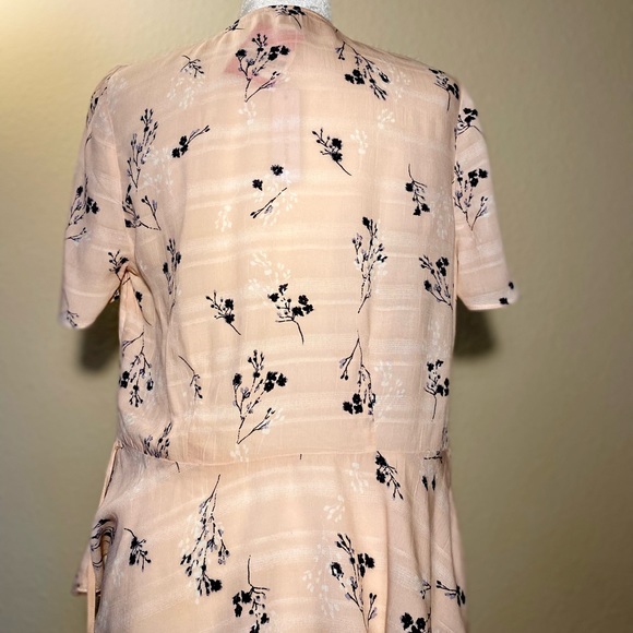 Gentle Fawn Pink Wrap Top - Picture 6 of 12